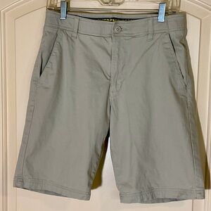 Lee Performance Series Extreme Comfort Khaki Shorts - Size 30
